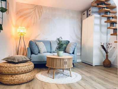 Studio de vente, GACJ354163-2