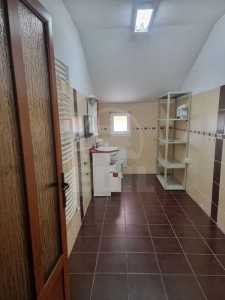 Espace commercial de louer 5 chambres, SCCJ355330-4