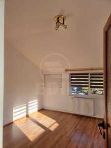 Espace commercial de louer 5 chambres, SCCJ355330-6