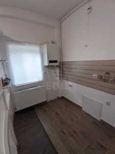 Espace commercial de louer 3 chambres, SCCJ354825-3