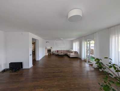 Appartement de vente 4 chambres, APCJ246825FLO-1