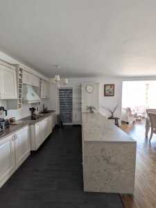 Appartement de vente 4 chambres, APCJ246825FLO-3