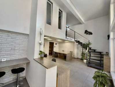 Bureau de louer 3 chambres, BICJ355437-8