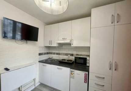 Studio de vente, GACJ355495-2