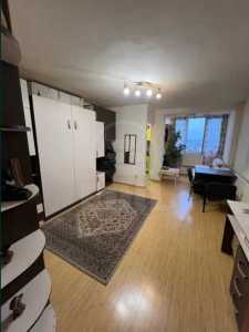 Studio de vente, GACJ356109-1