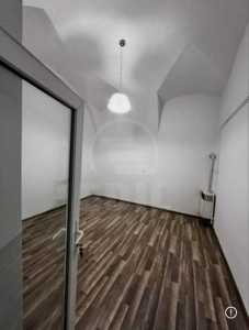 Bureau de louer un chambre, BICJ356615-2