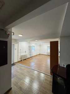 Bureau de louer 2 chambres, BICJ356326-4