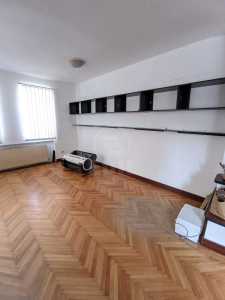 Bureau de louer un chambre, BICJ356345-2