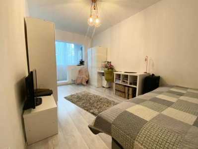 Studio de vente, GACJ356812-4