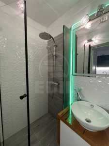 Studio de vente, GACJ357112-7