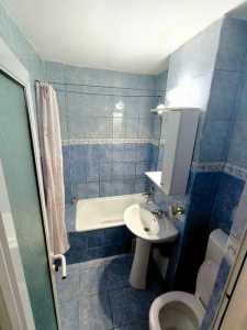 Studio de vente, GACJ357423-4