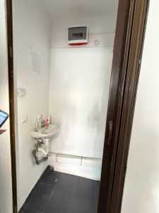 Espace commercial de louer un chambre, SCCJ357637-5