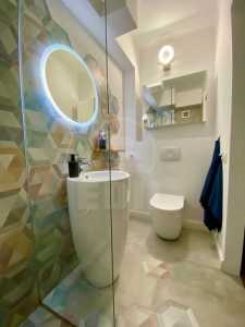 Studio de vente, GACJ357842-5