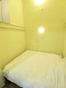 Studio de vente, GACJ357880-9
