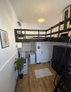 Studio de vente, GACJ358218-3