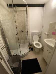 Studio de vente, GACJ358218-4