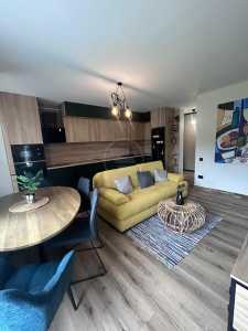 Appartement de vente 3 chambres, APCJ247226FLO-1