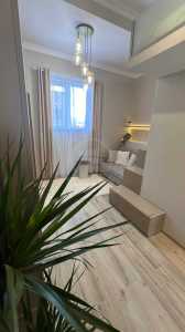 Studio de vente, GACJ358704-8