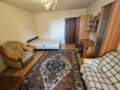 Studio de vente, GACJ358773-9