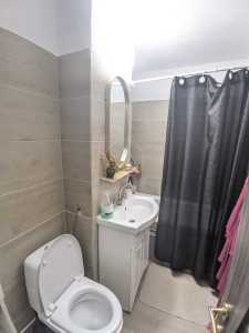 Espace commercial de louer un chambre, SCCJ358344-7