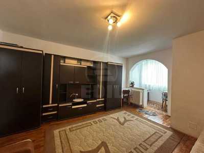 Studio de vente, GACJ358540-2