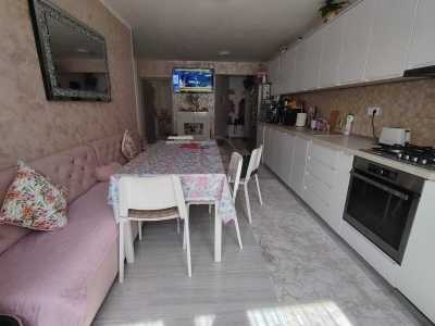 Appartement de vente 3 chambres, APCJ247353FLO-1